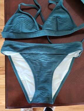 Cupshe Green Ribbed Triangle Bikini Set